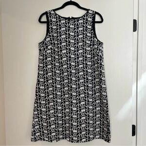 Ann Taylor Navy Floral Embroidered Sleeveless Shift Dress, size 6